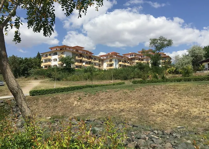 C32 In Dream Complex Ravda